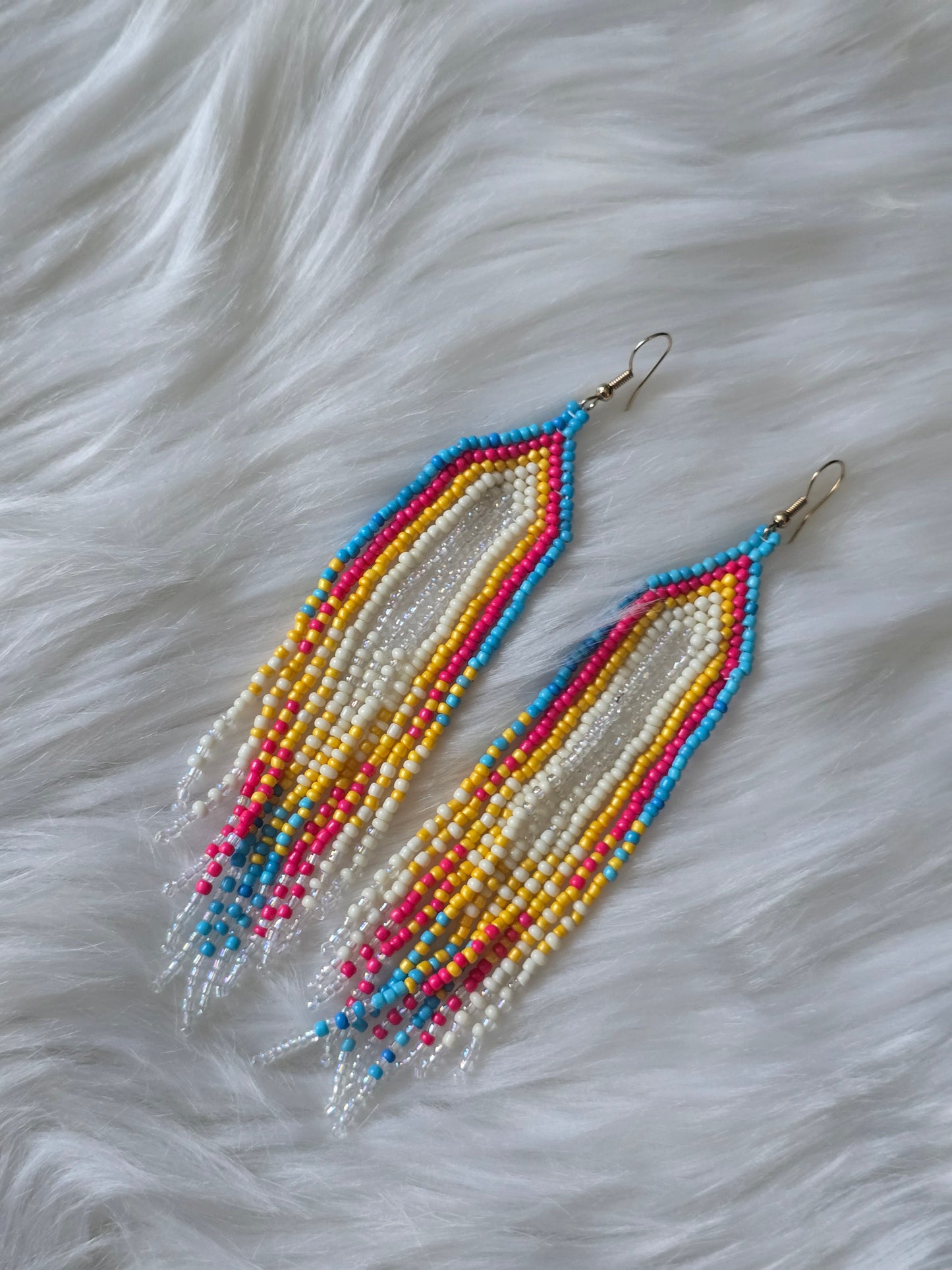 Multi coloured fringe
