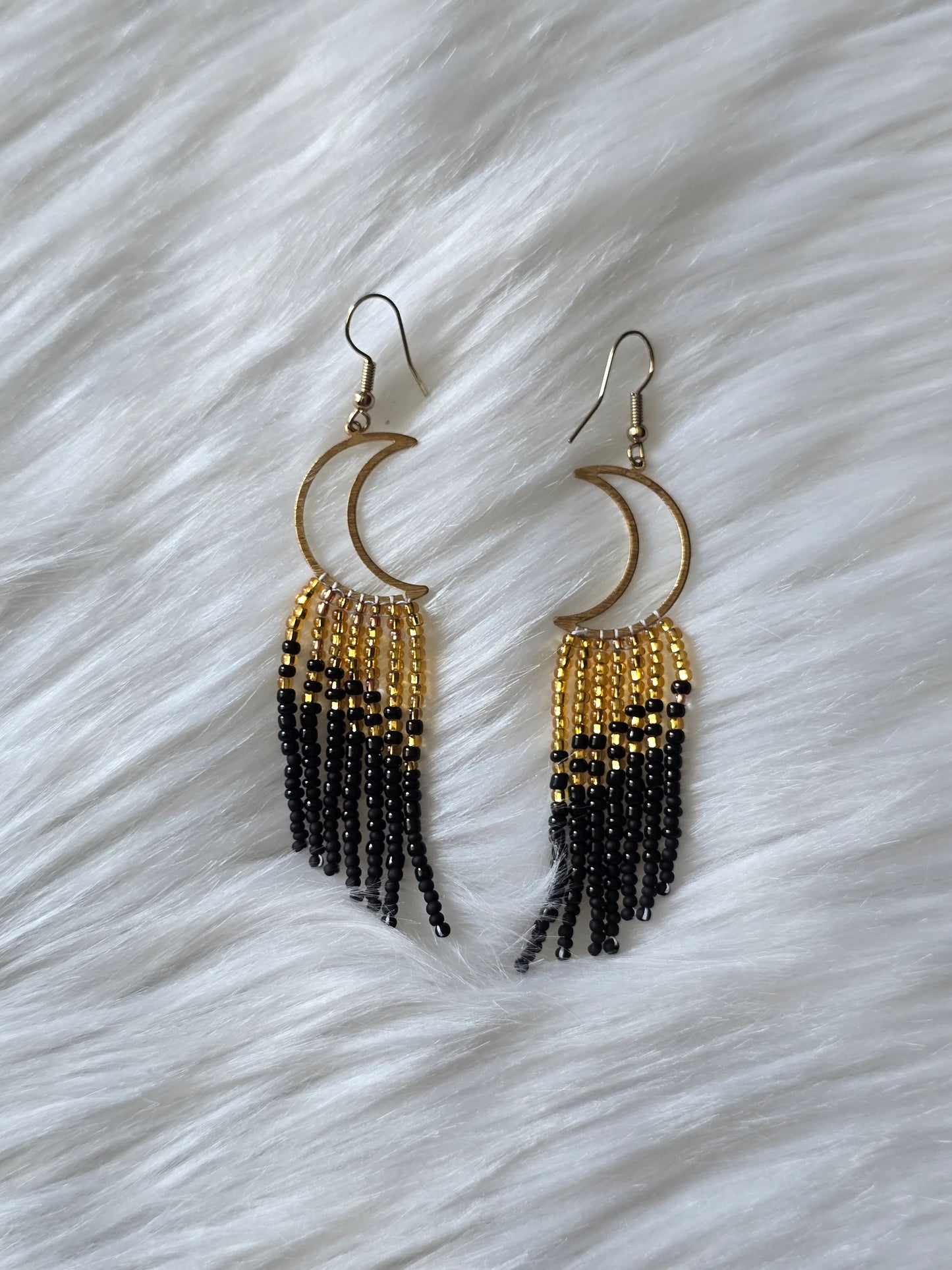 Golden Moon short fringe